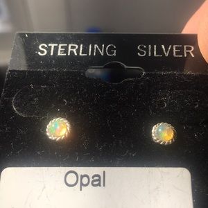 Precious Opal earrings